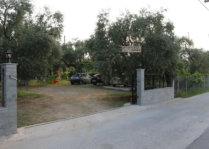 Patroudis House 아파트 *